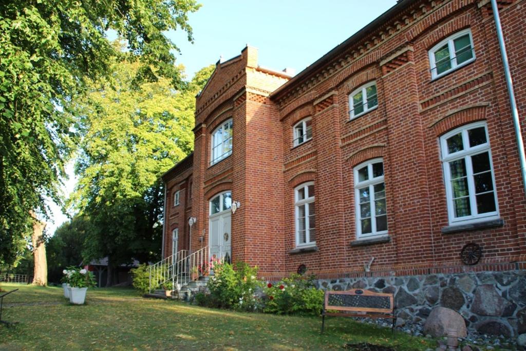 Gutshof Dubnitz - Ferienwohnung 1 "Carlo" Sassnitz Zewnętrze zdjęcie